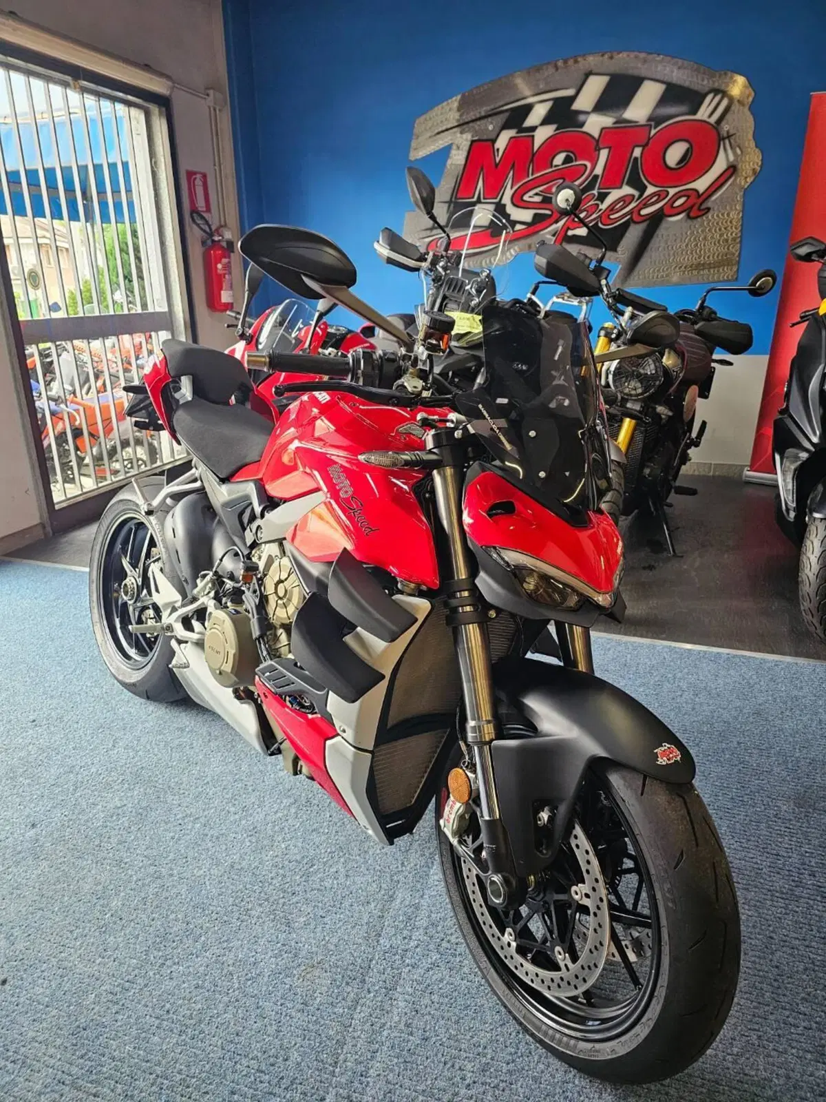 Ducati Streetfighter V4 1100 (2020) (2)