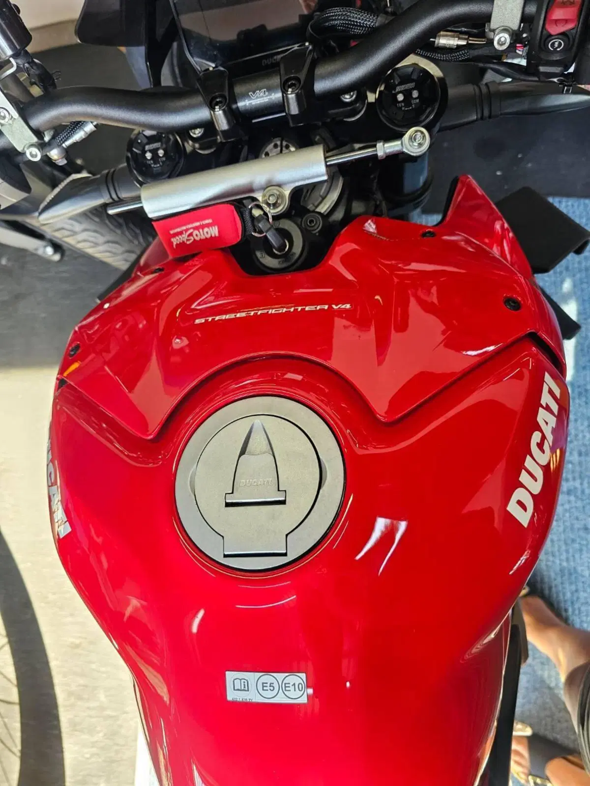 Ducati Streetfighter V4 1100 (2020) (6)