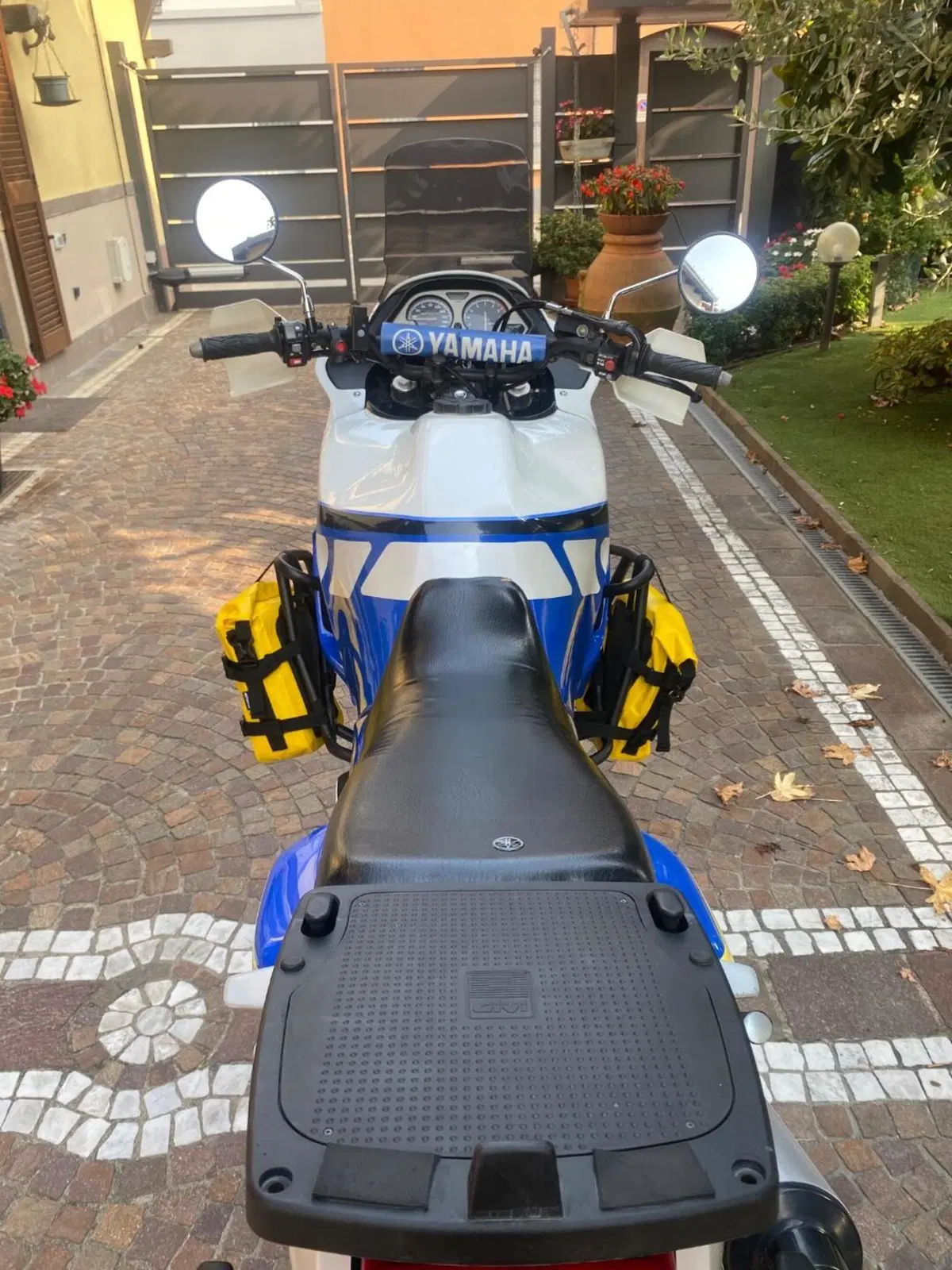 Yamaha Super tenere 750 (4)