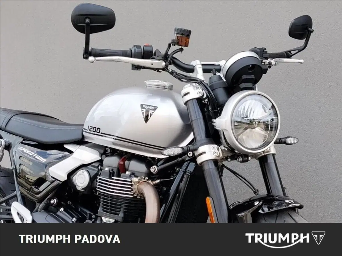 Triumph Speed Twin 1200 (2025 - 26) (5)