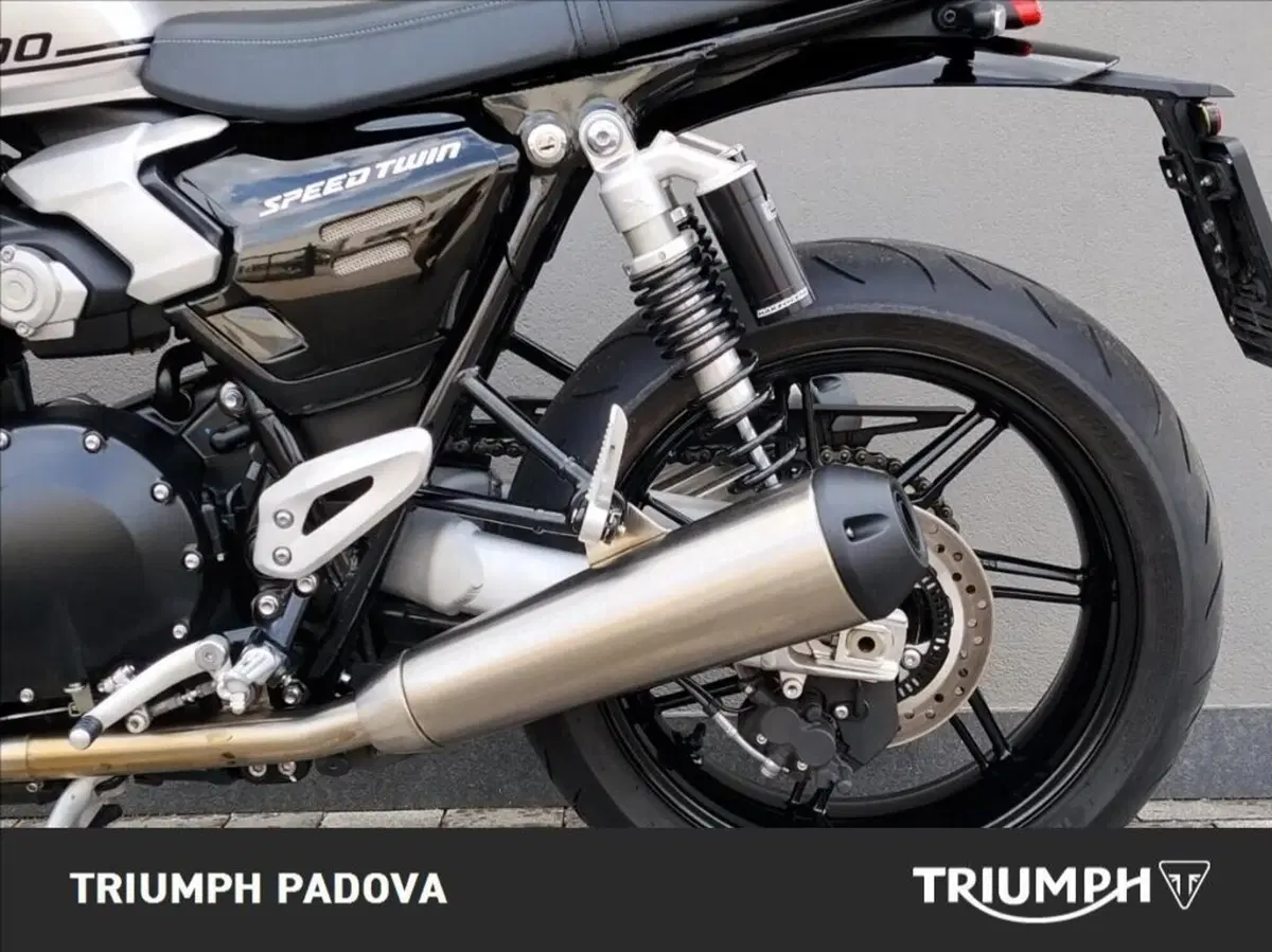 Triumph Speed Twin 1200 (2025 - 26) (7)