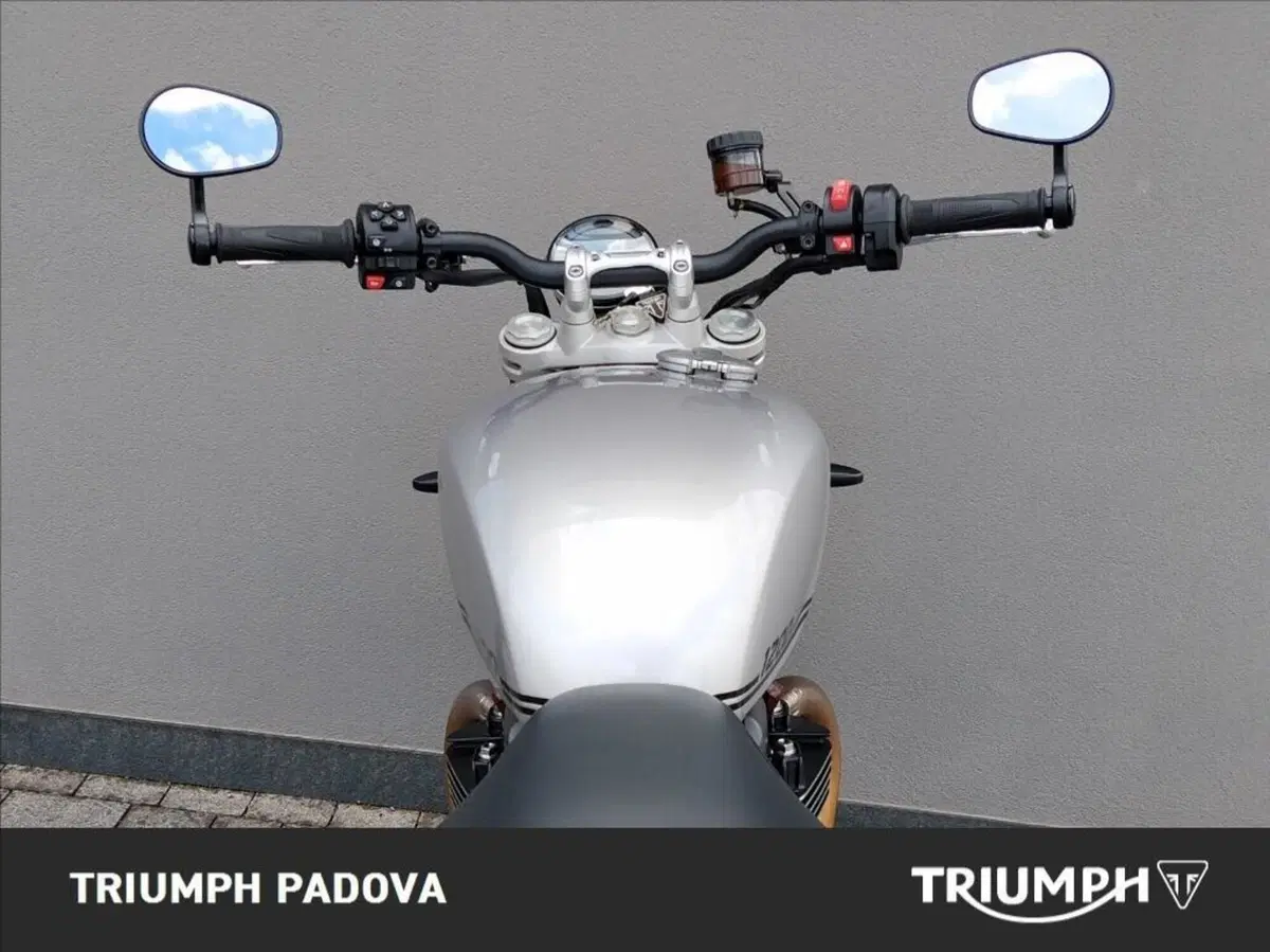 Triumph Speed Twin 1200 (2025 - 26) (11)