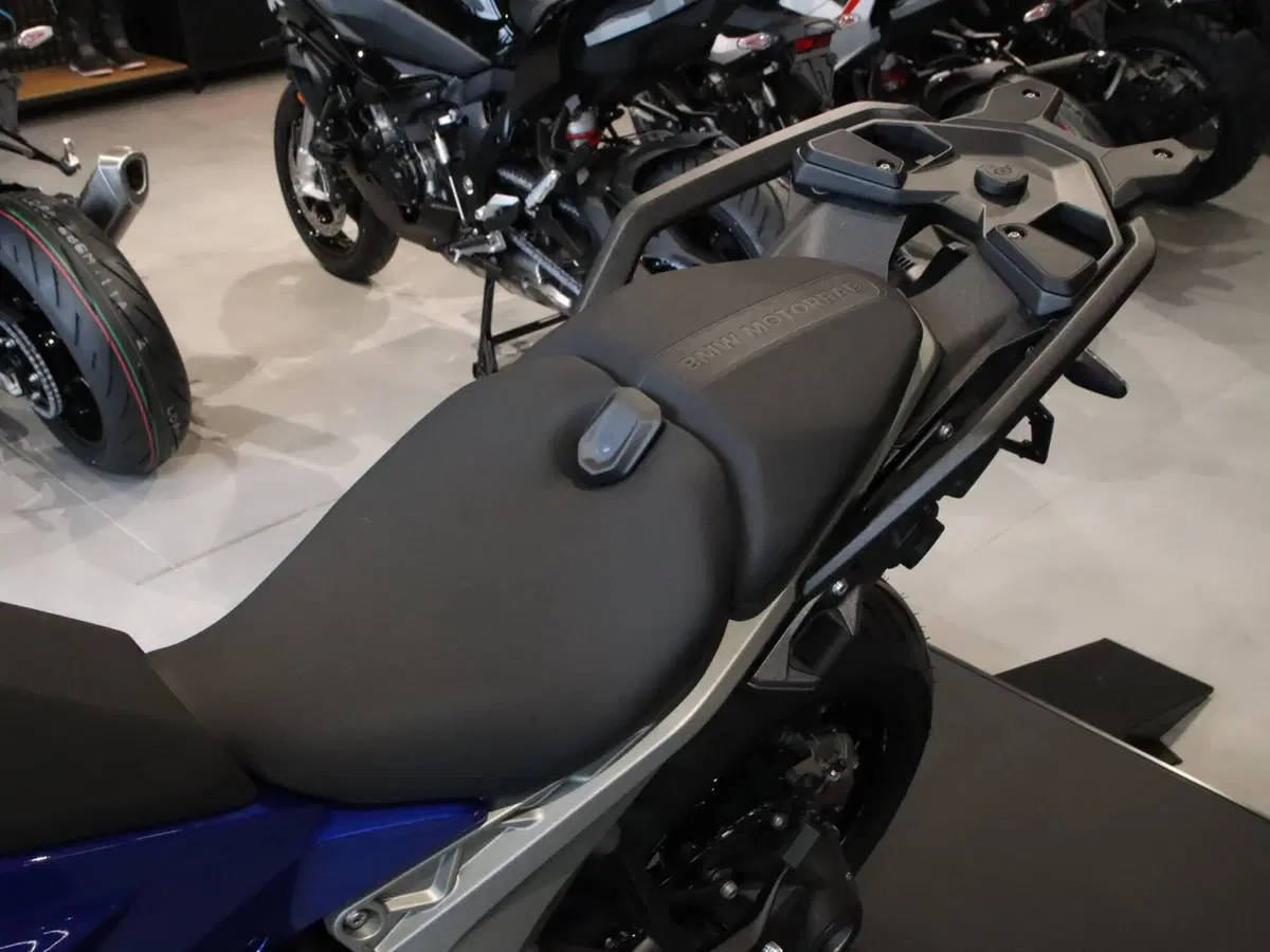 Bmw R 1300 RS (2026) (4)