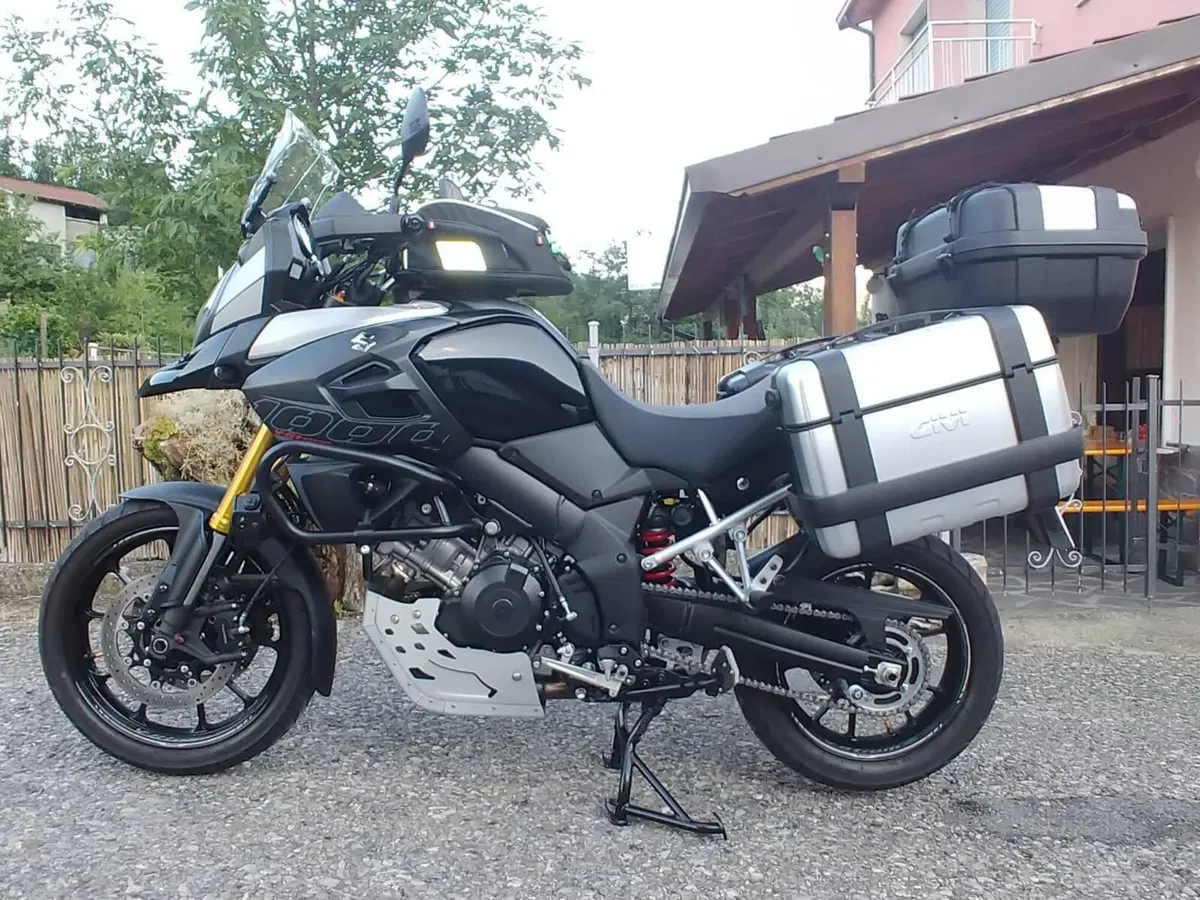 Suzuki V-Strom 1000 ABS No compromise LE (2015 - 17) (7)