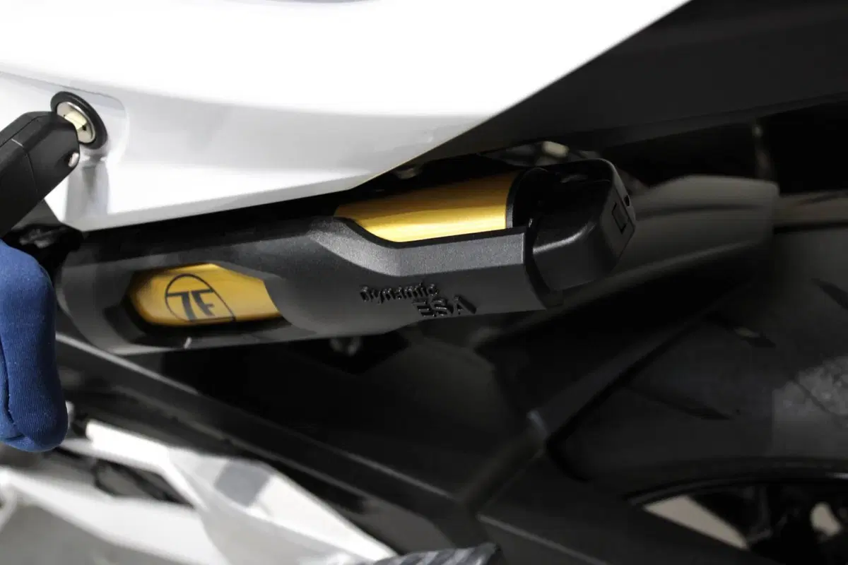 Bmw F 900 R (2021 - 24) (10)