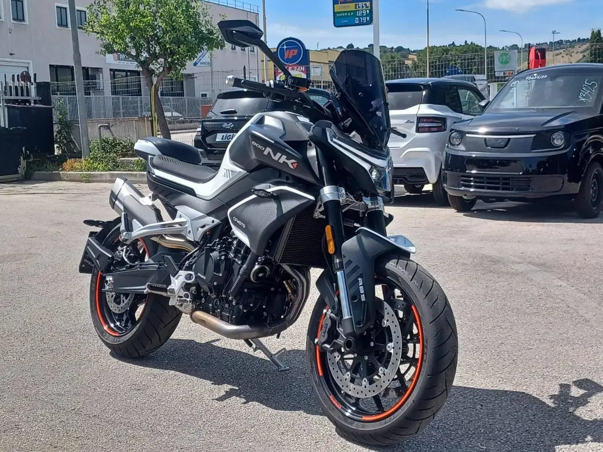 CFMOTO 800NK Sport (2023 - 26) (4)