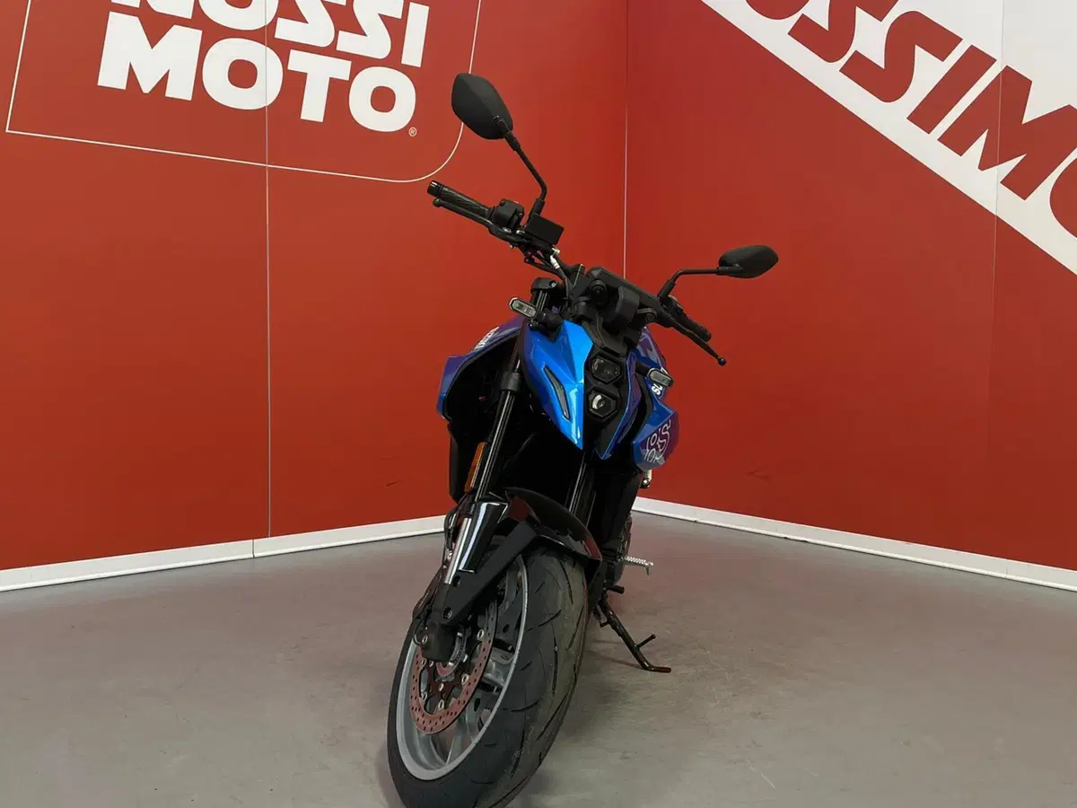 Suzuki GSX-8S (2025 - 26) (2)