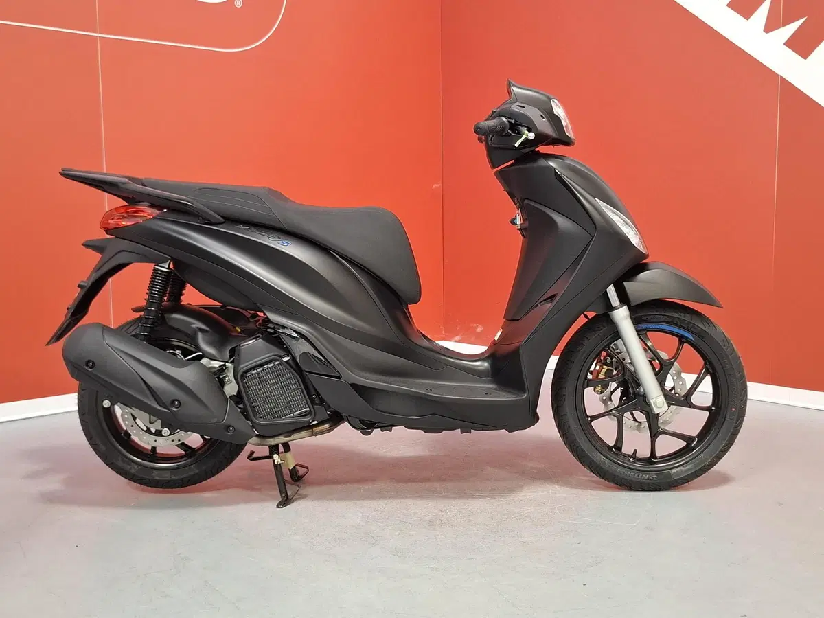 Piaggio Medley 200 S (2025 - 26) (2)