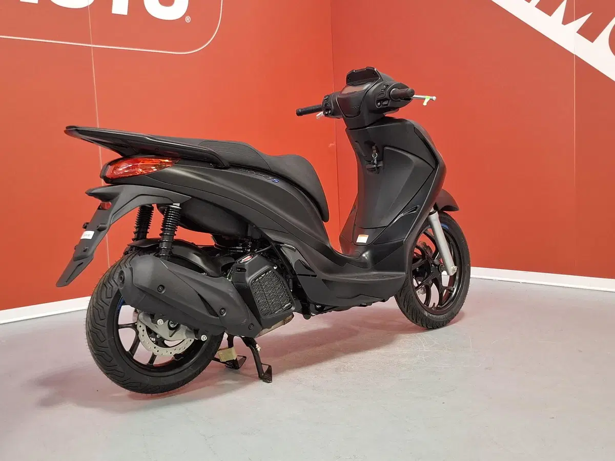 Piaggio Medley 200 S (2025 - 26) (7)