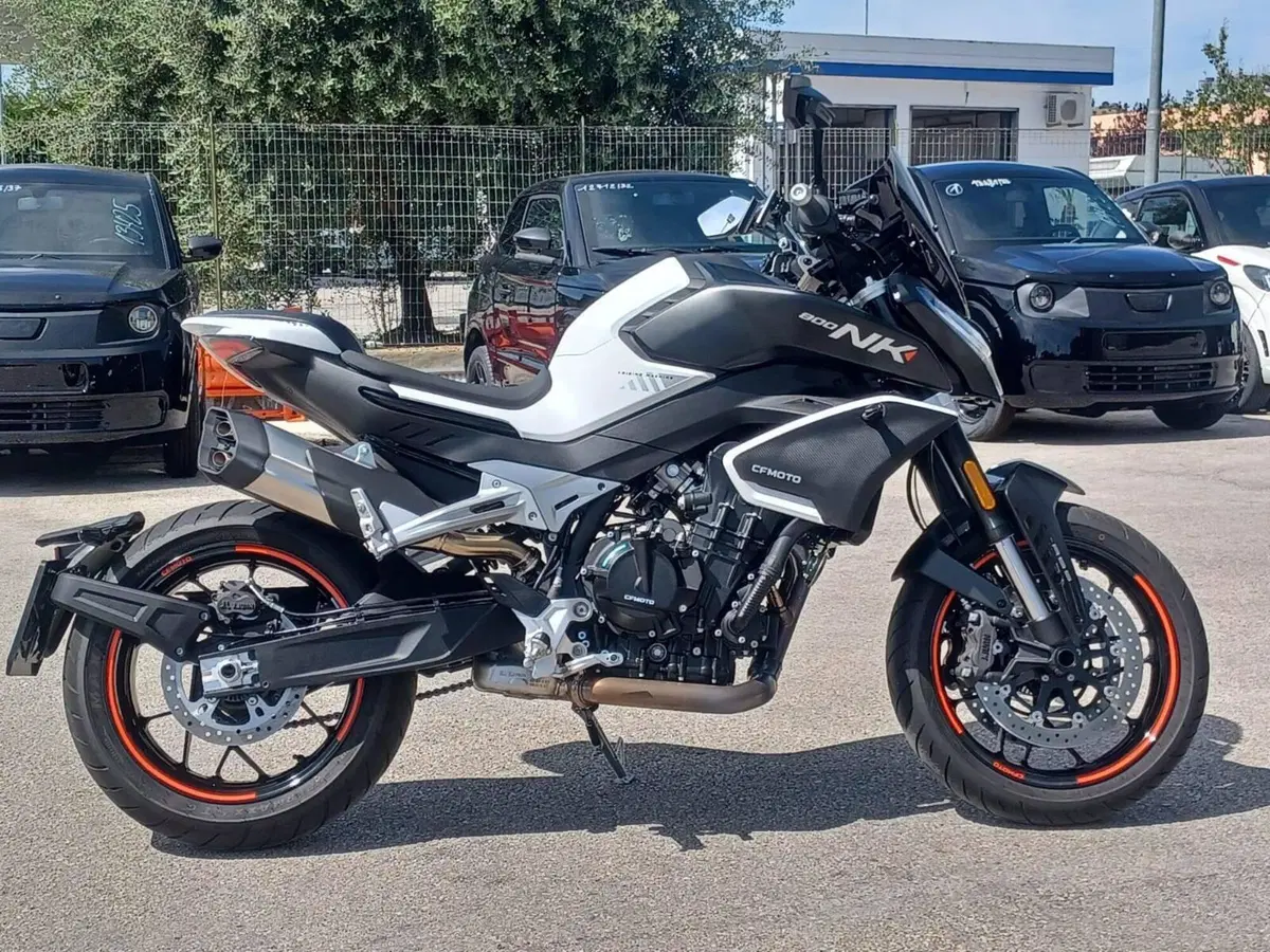 CFMOTO 800NK Sport (2023 - 26) (8)