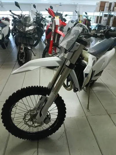 Husqvarna FE 250 (2026) usata