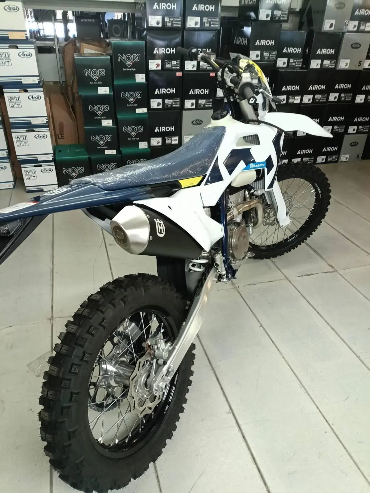 Husqvarna FE 250 (2026) (3)