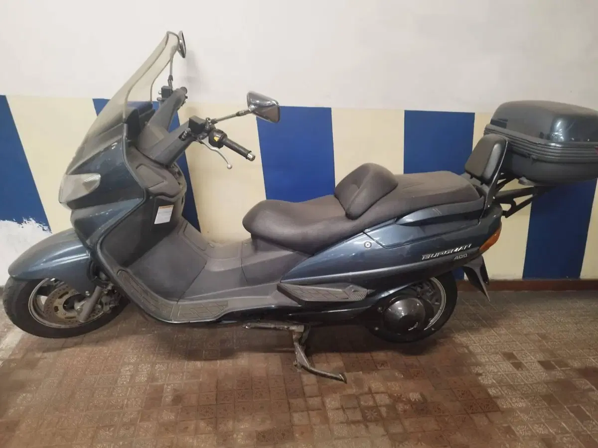 Suzuki Burgman (4)
