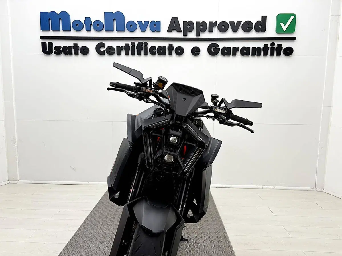 KTM 1390 Super Duke R (2024 - 26) (4)