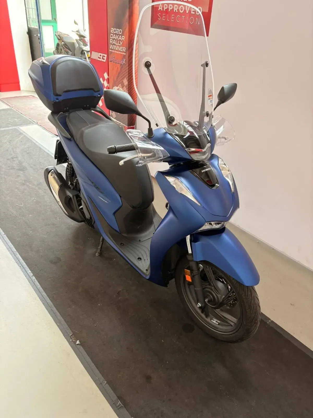 Honda SH 150i (2024 - 25) (2)