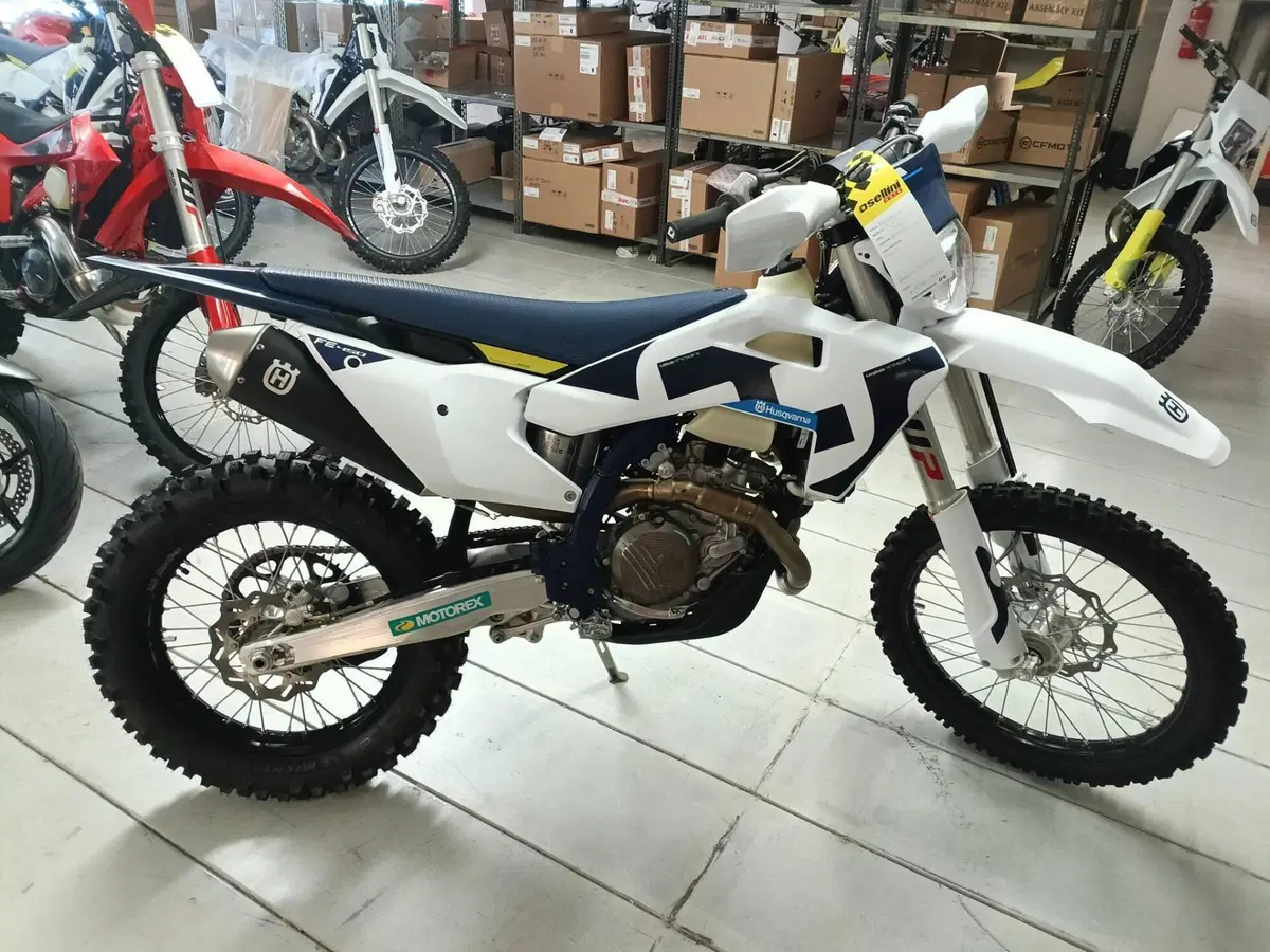 Husqvarna FE 450 (2026) (4)