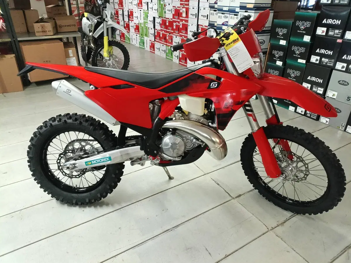 GASGAS EC 300 (2026) (4)