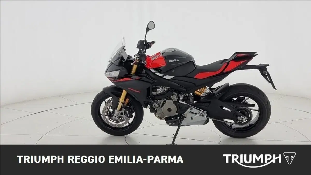 Aprilia Tuono 660 Factory (2022 - 24) (4)