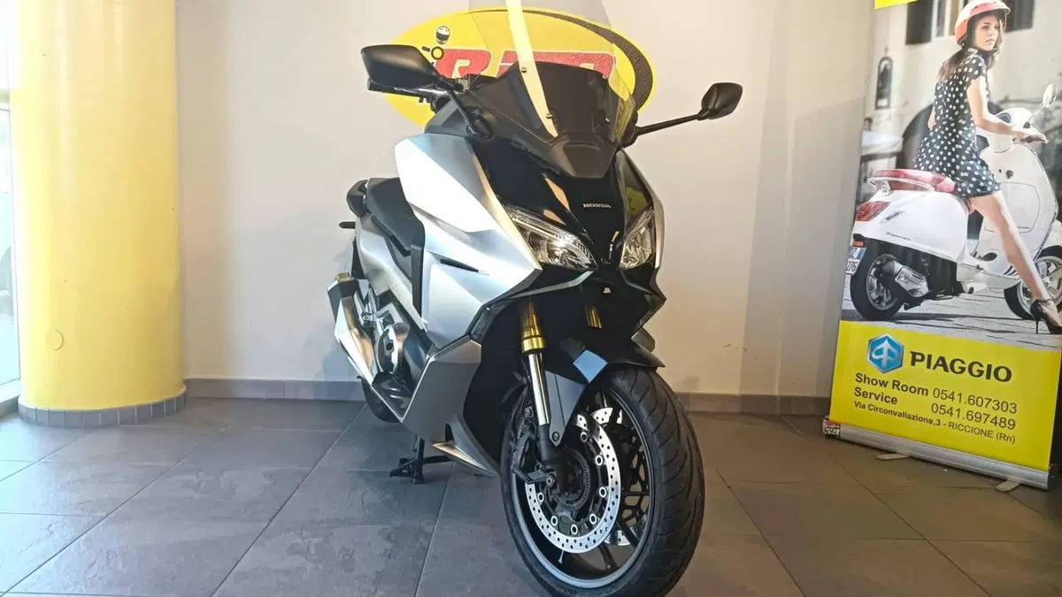 Honda Forza 750 DCT (2021 - 24) (3)