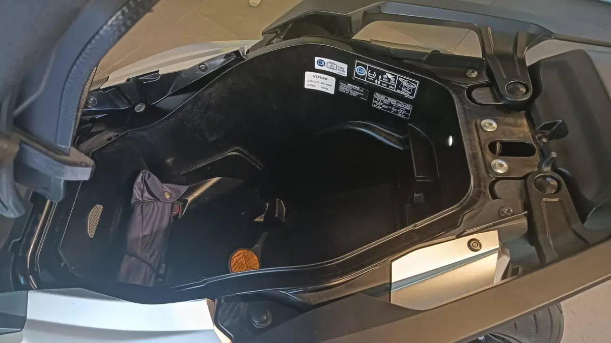 Honda Forza 750 DCT (2021 - 24) (8)