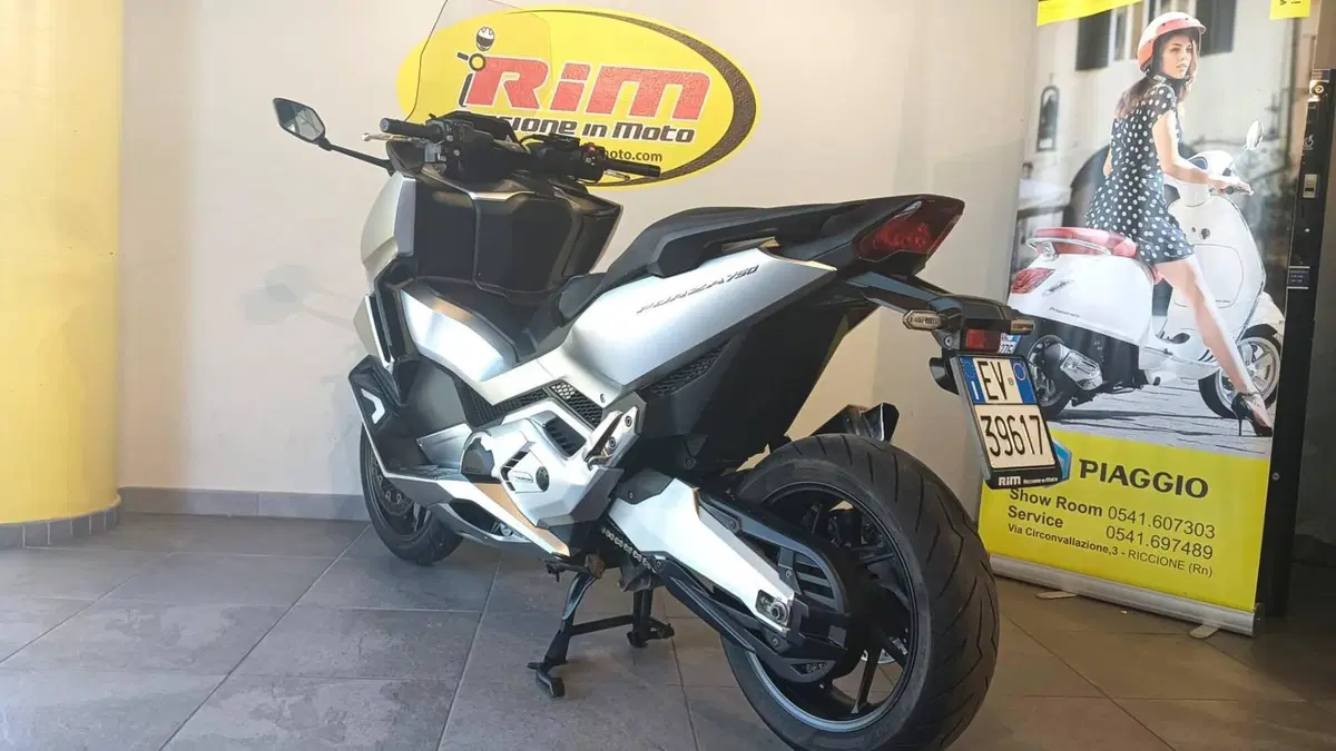 Honda Forza 750 DCT (2021 - 24) (5)