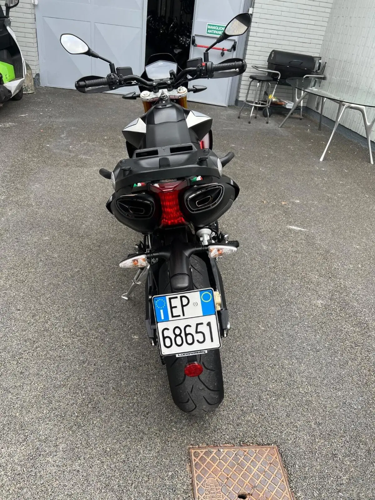 Aprilia Dorsoduro 900 (2017 - 20) (4)