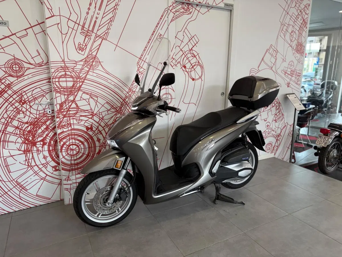 Honda SH 350 (2021 - 24) (5)