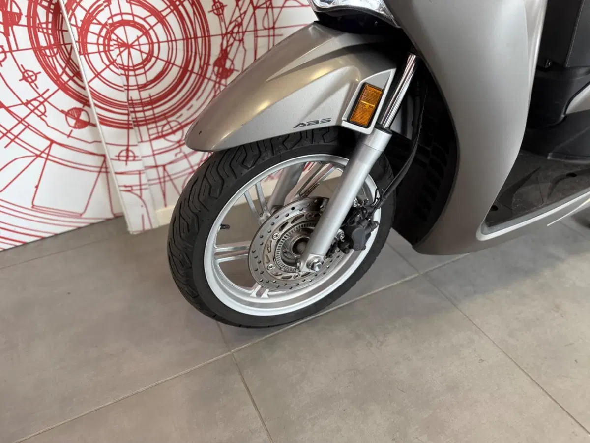 Honda SH 350 (2021 - 24) (13)