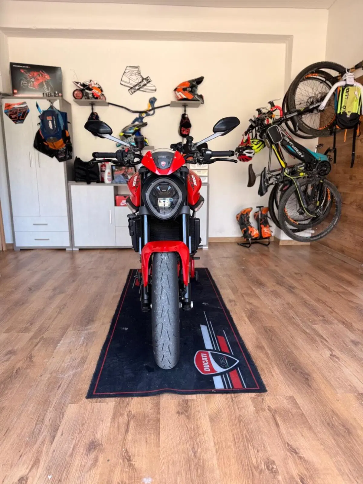 Ducati Monster 937 + (2021 - 25) (2)