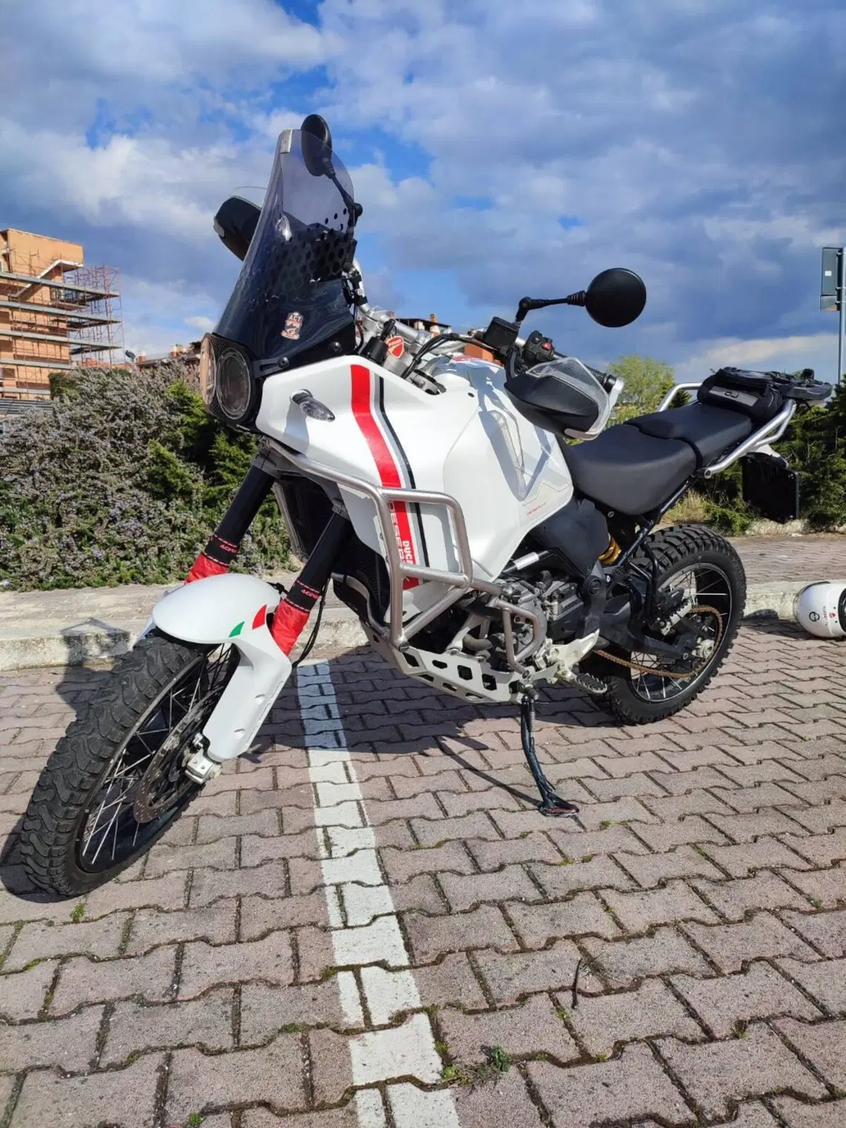Ducati DesertX (2022 - 25) (2)