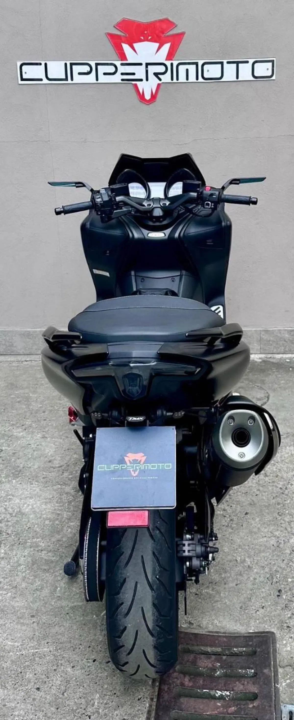 Yamaha T-Max 560 (2020 - 21) (3)