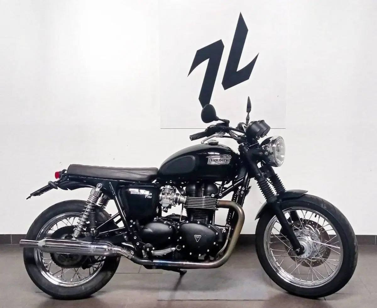 Triumph Bonneville T100 (2008 - 16) (4)