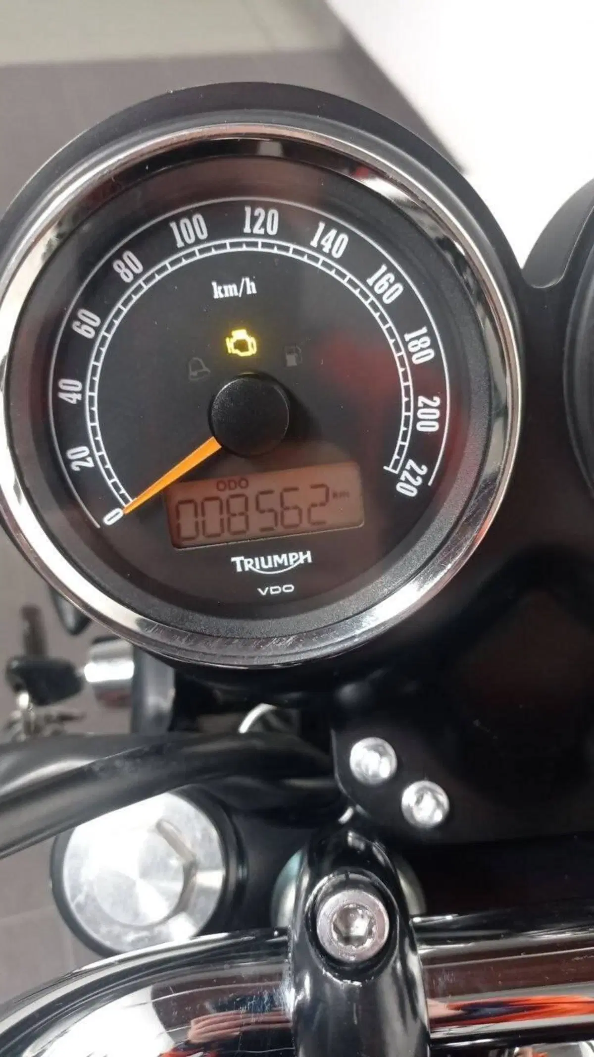 Triumph Bonneville T100 (2008 - 16) (5)