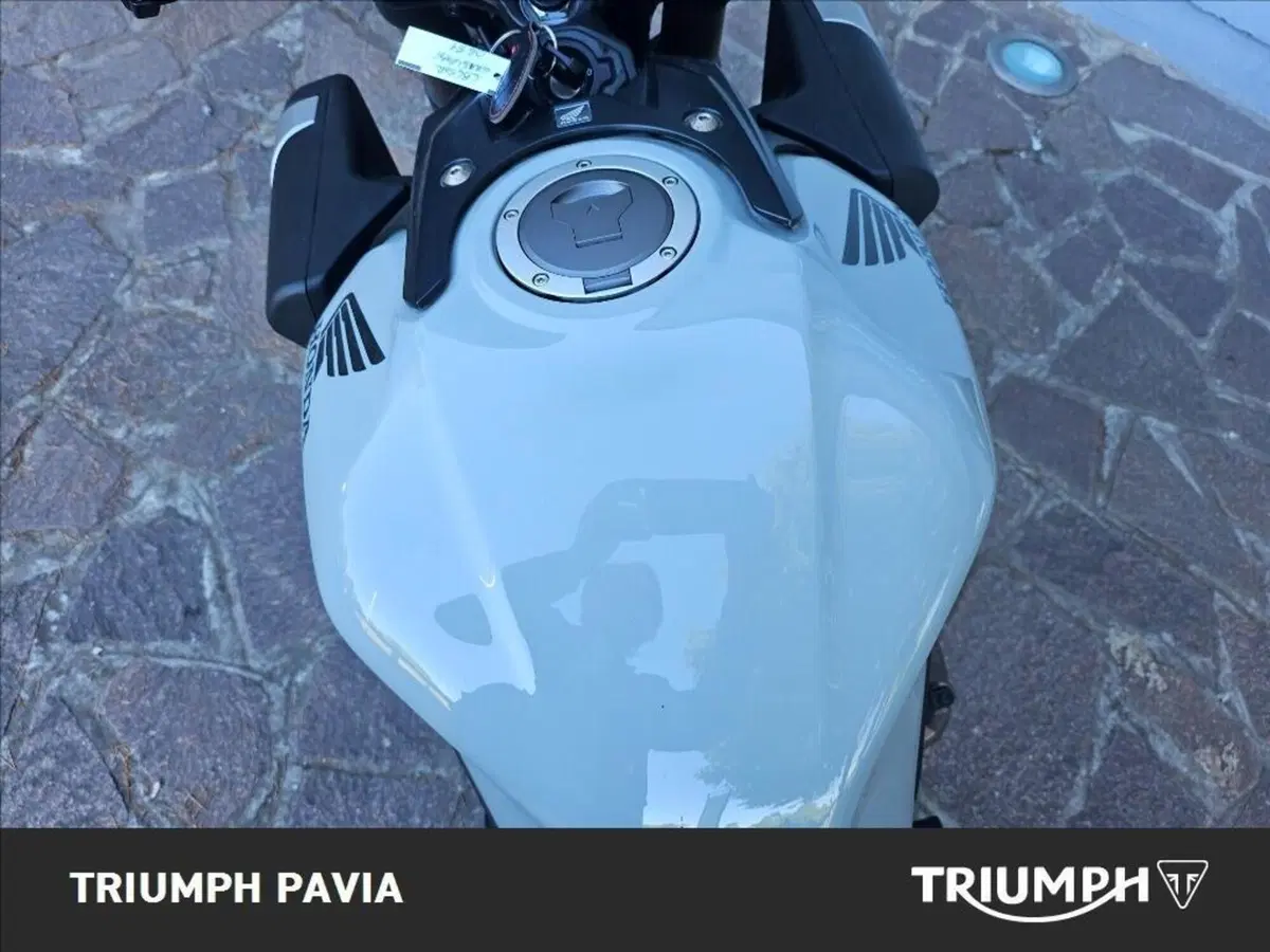 Honda CB 650 R (2024 - 25) (21)