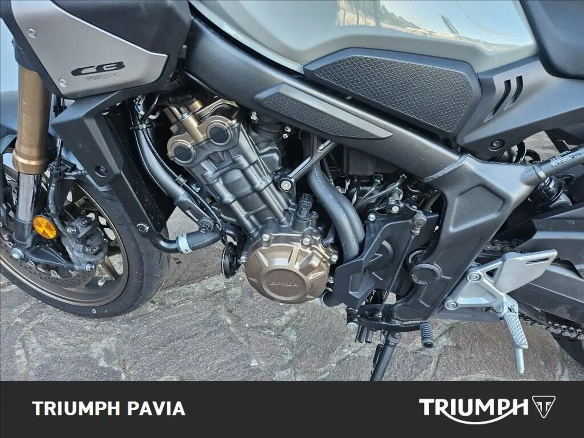 Honda CB 650 R (2024 - 25) (17)