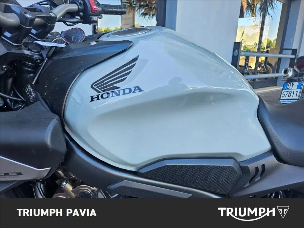 Honda CB 650 R (2024 - 25) (18)