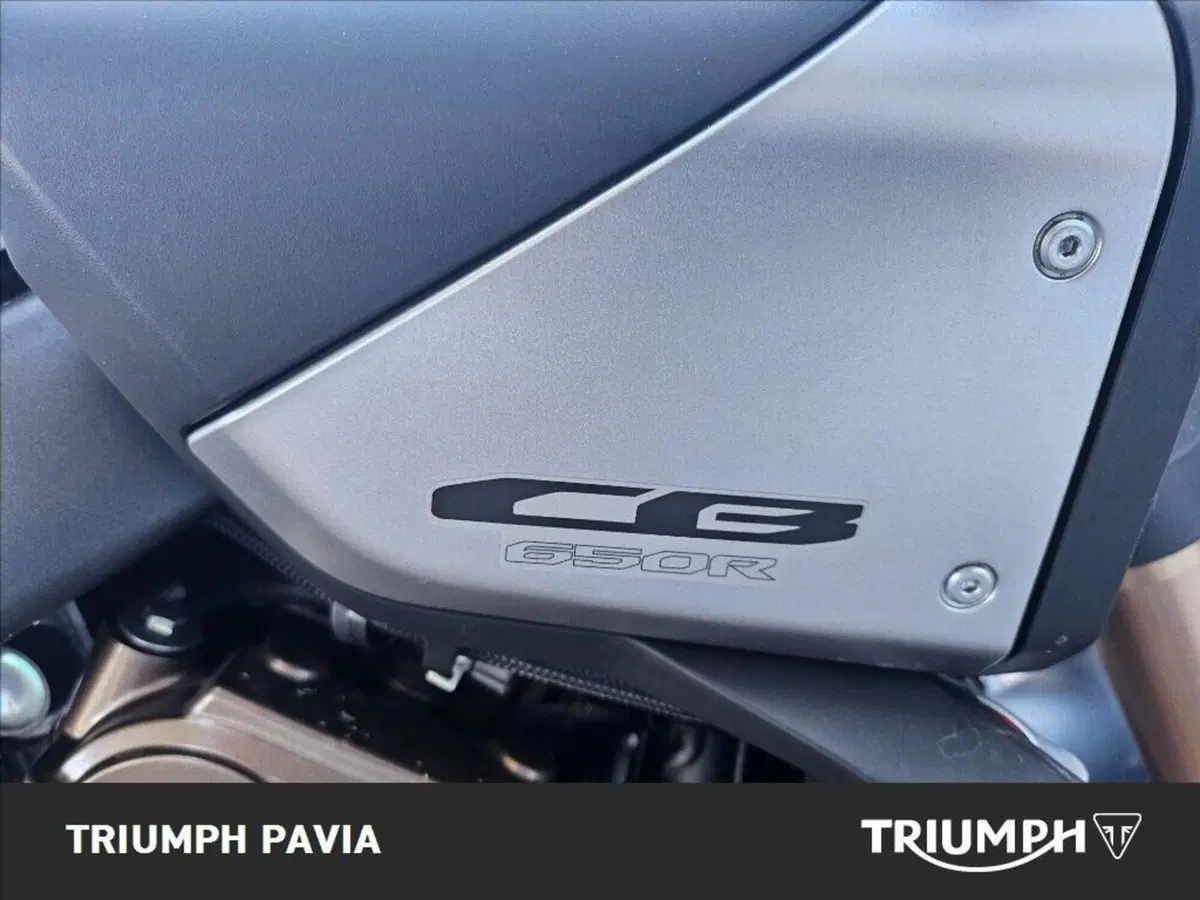 Honda CB 650 R (2024 - 25) (9)