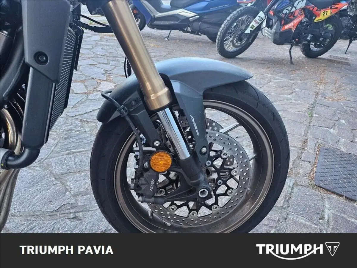 Honda CB 650 R (2024 - 25) (10)