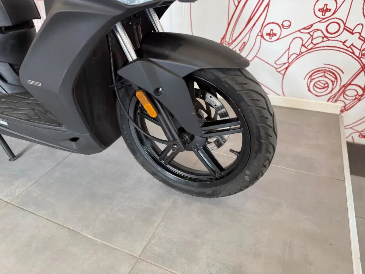 Kymco Agility 125 R16 Power Up (2021 - 26) (9)