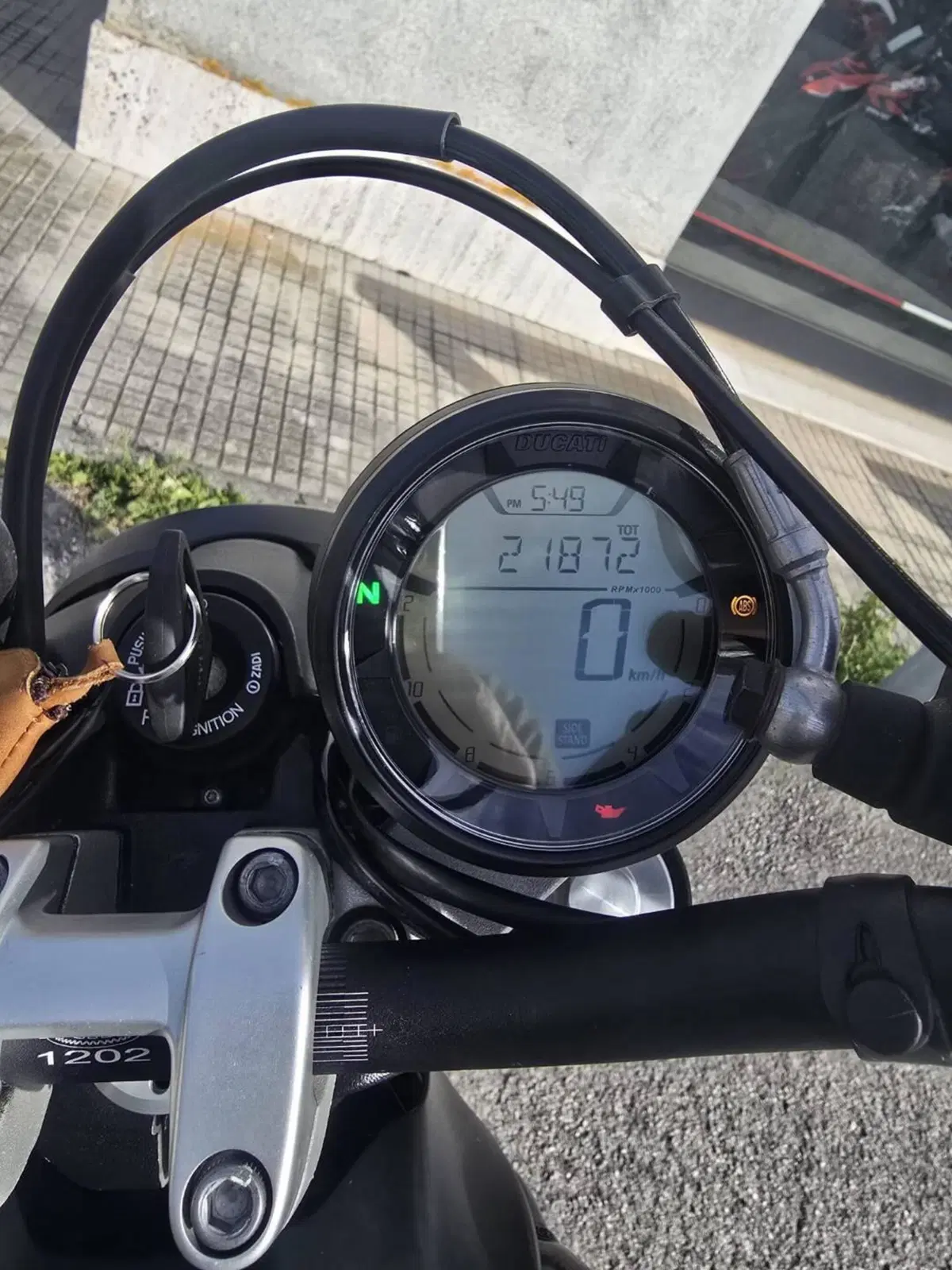 Ducati Scrambler 400 Sixty 2 (2016 - 21) (3)