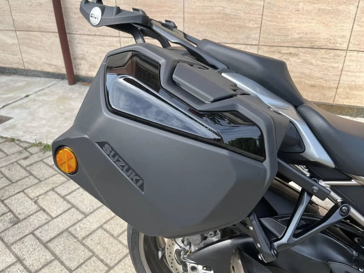 Suzuki GSX-S1000GT (2025 - 26) (6)