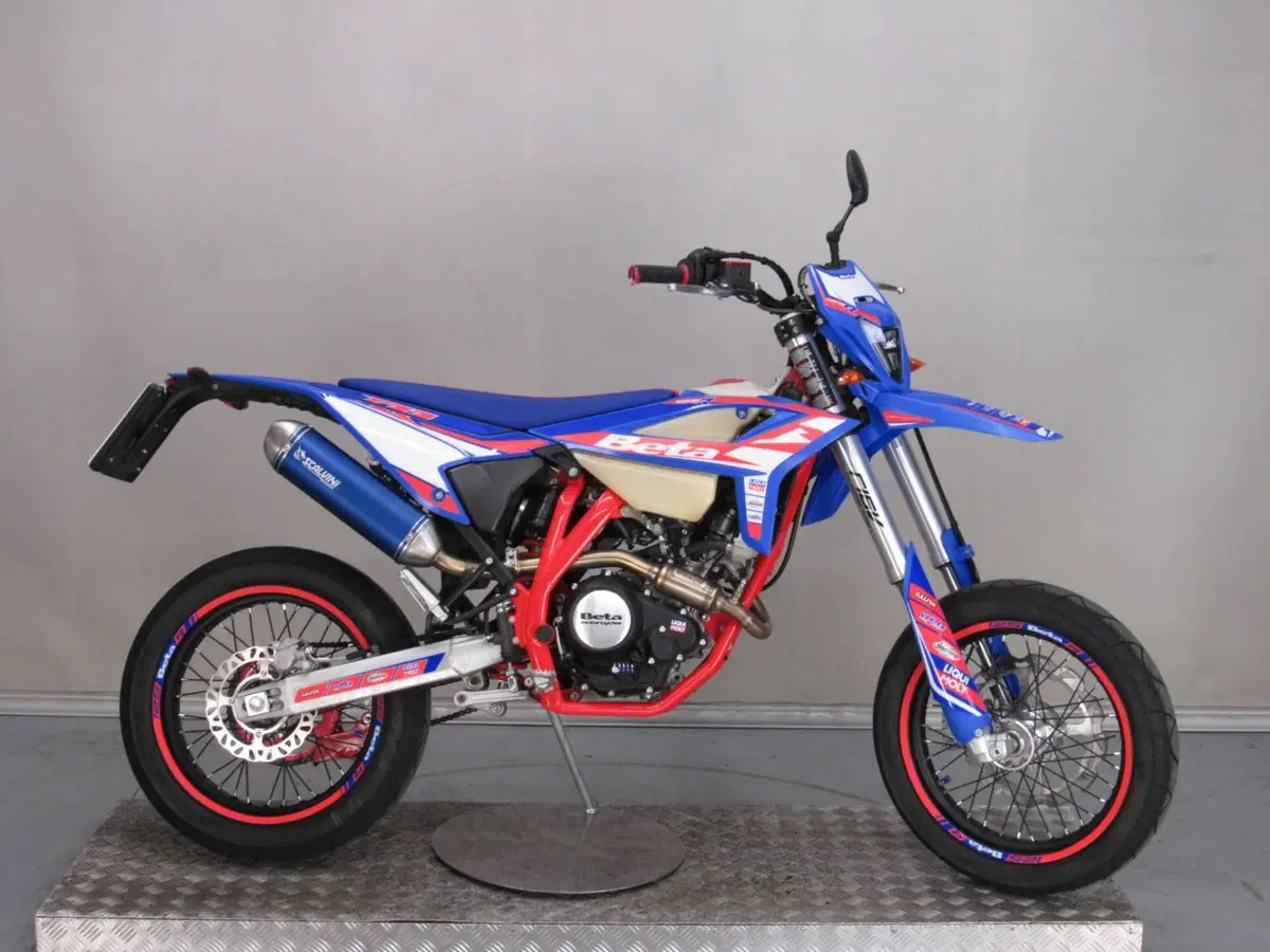 Betamotor RR 125 4T Motard R (2023 - 24) (2)