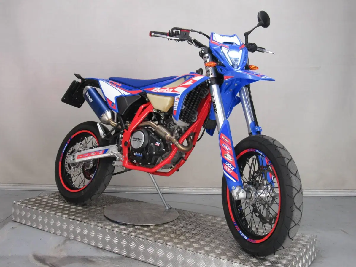 Betamotor RR 125 4T Motard R (2023 - 24) (9)