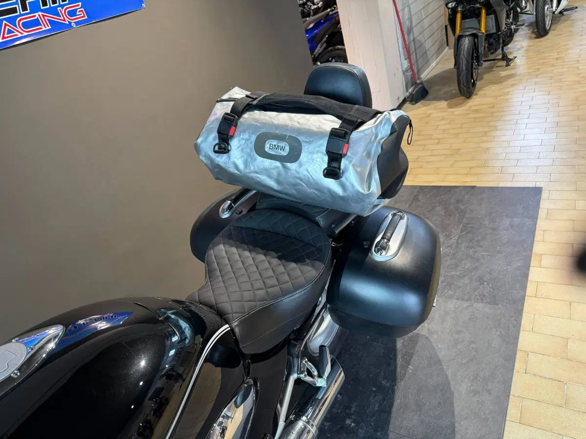 Bmw R 1200 C Montauk (18)