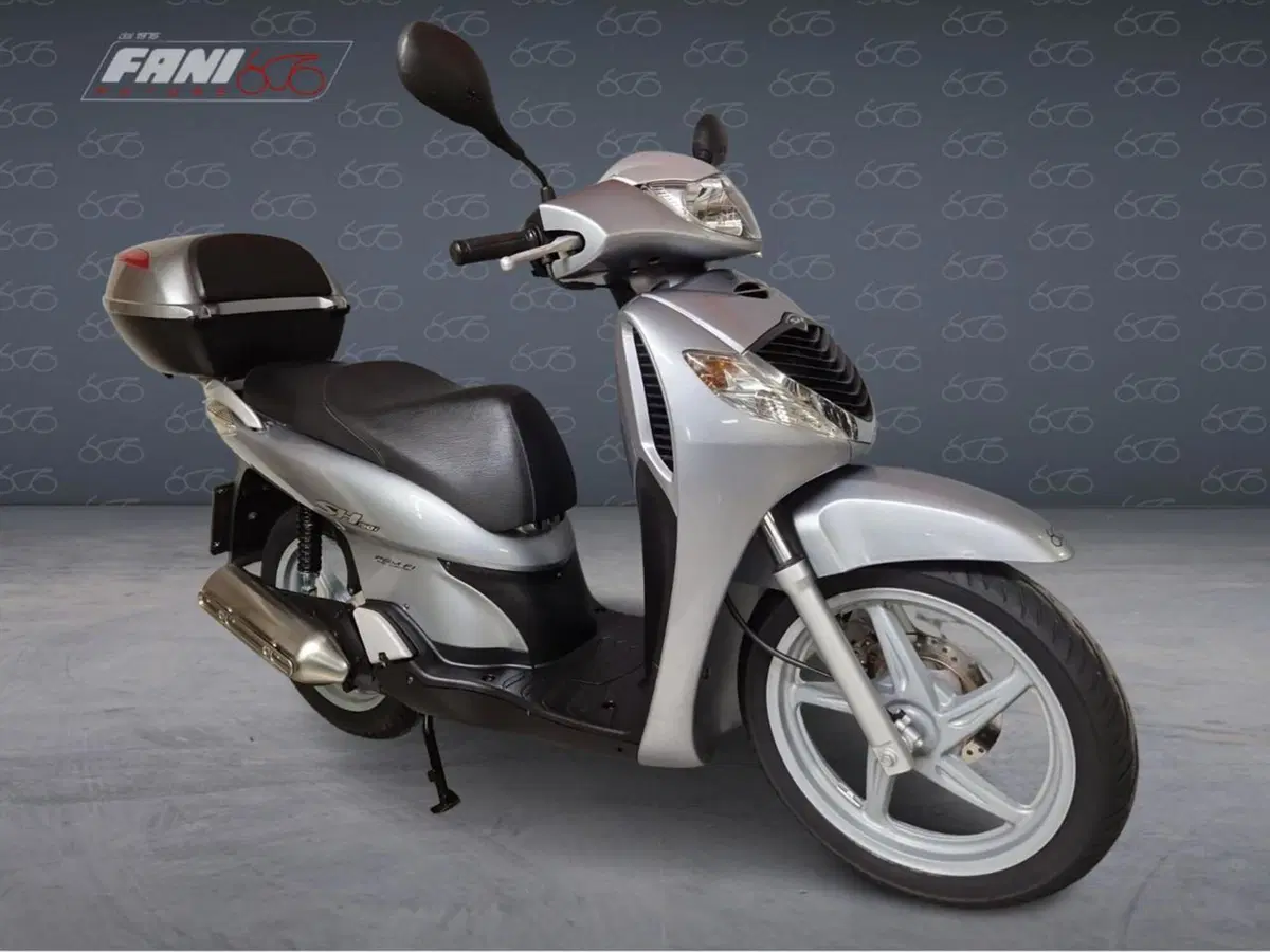 Honda SH 150i (2005 - 08) (2)