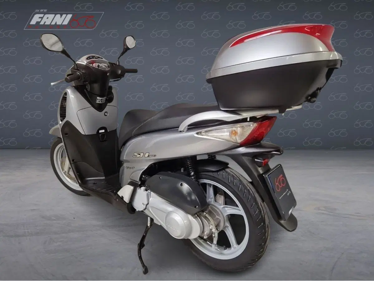 Honda SH 150i (2005 - 08) (4)