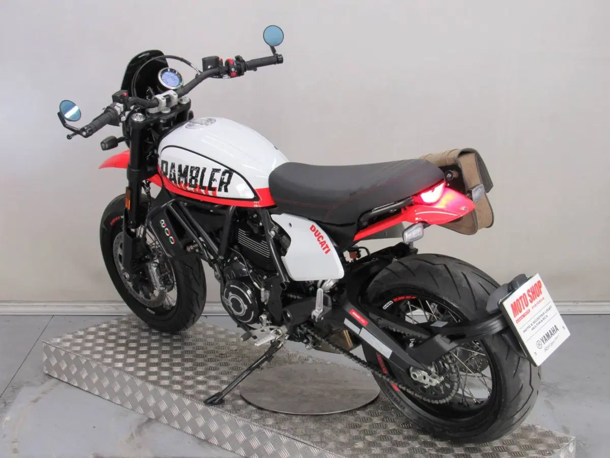 Ducati Scrambler 800 Urban Motard (2022) (6)