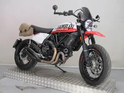 Ducati Scrambler 800 Urban Motard (2022) usata