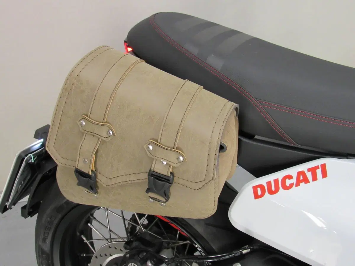 Ducati Scrambler 800 Urban Motard (2022) (10)