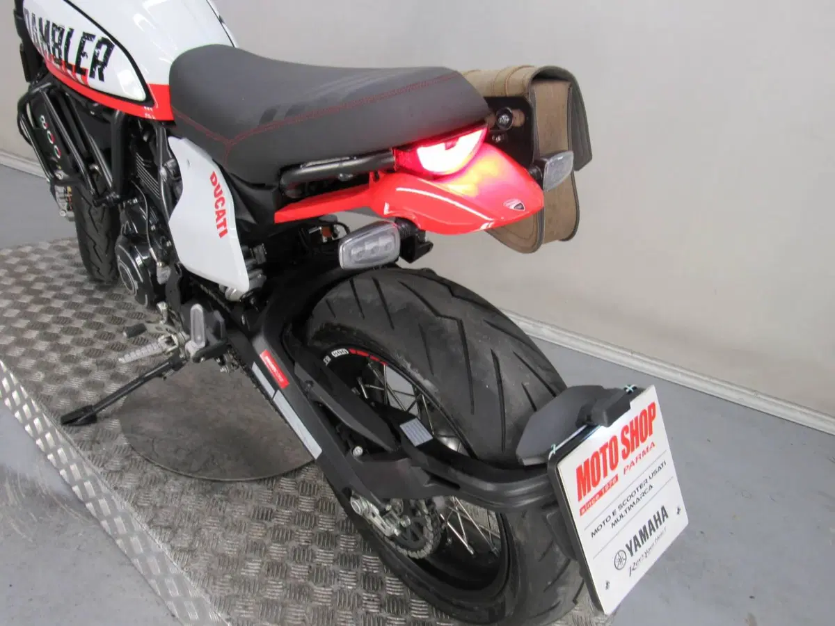 Ducati Scrambler 800 Urban Motard (2022) (12)